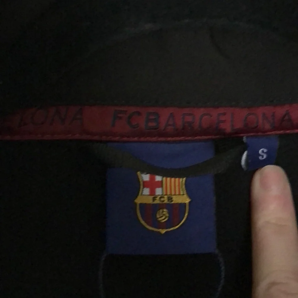 ❤️FC BARCELONA❤️ brand jacket - Picture 2 of 9